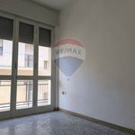 Affitto 4 camera appartamento di 160 m² in Foligno