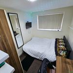 Rent 6 bedroom flat in Birmingham