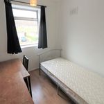Rent 4 bedroom house in Uxbridge