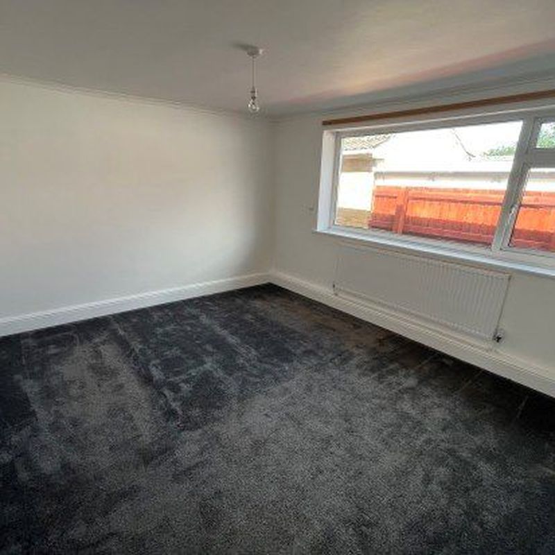 Bungalow to rent in Abbey Road, Bingham, Nottingham NG13