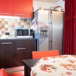 Rent 3 bedroom house of 93 m² in La Magdeleine