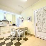Rent a room of 150 m² in Bilbao