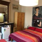 Rent a room of 200 m² in brussels