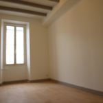 Rent 6 bedroom house of 121 m² in Cognac