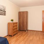 Wynajmij 4 sypialnię apartament w Wroclaw