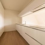 Rent 3 bedroom apartment of 144 m² in Lisbon