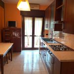 Affitto 5 camera appartamento di 201 m² in Cosenza