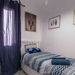 Rent 2 bedroom apartment of 68 m² in València