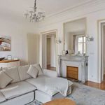 Appartement de 200 m² avec 4 chambre(s) en location à Paris