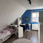 Huur 3 slaapkamer huis van 1088 m² in Namur