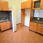 Rent 5 bedroom apartment of 422 m² in Gauteng