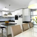Rent 5 bedroom house of 1200 m² in Zas