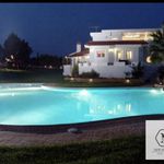 Ενοικίαση 12 υπνοδωμάτιο σπίτι από 1000 m² σε Agios Dimitrios