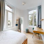 Rent a room of 384 m² in Lille