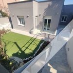 Ενοικίαση 3 υπνοδωμάτιο σπίτι από 183 m² σε Athens