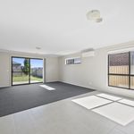 Rent 4 bedroom house of 580 m² in Ballarat