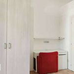 Affitto 3 camera casa di 78 m² in Milano