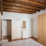 Affitto 2 camera appartamento di 60 m² in Piacenza