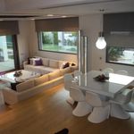 Rent 5 bedroom house of 600 m² in Vari Municipal Unit