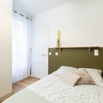 Rent 3 bedroom apartment of 37 m² in Paris