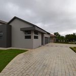 Rent 4 bedroom house of 407 m² in Pretoria