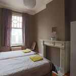 Rent a room of 165 m² in Anderlecht