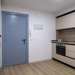 Rent 5 bedroom apartment of 98 m² in València