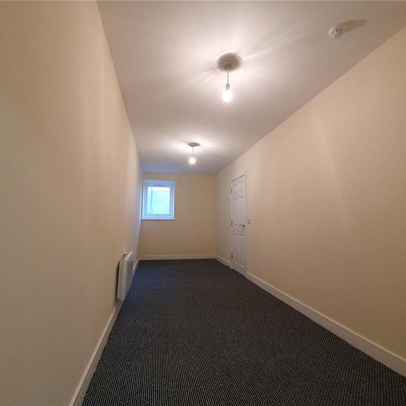 Royton, Oldham OL2 1 bed flat to rent - £625 pcm (£144 pw) Heyside
