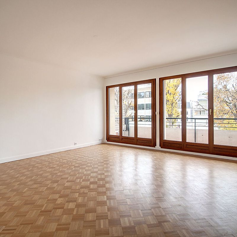 Location Appartement  à  SAINT CLOUD de 3 pièces et d'une surface de 89.1 m² Saint-Cloud