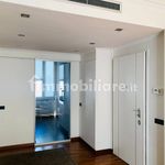 Affitto 4 camera casa di 145 m² in Monza