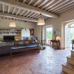 Rent 3 bedroom apartment of 210 m² in Florence