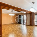 Rent 3 bedroom apartment of 263 m² in valencia
