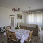 Rent 3 bedroom house of 100 m² in San Felice del Benaco