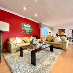 Rent 2 bedroom house of 291 m² in Johannesburg