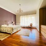 Affitto 4 camera appartamento di 200 m² in Torino