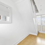 Rent 3 bedroom flat of 73 m² in London
