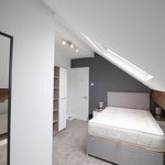 Rent 5 bedroom house in Bramley