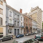 Rent 1 bedroom apartment of 20 m² in Ixelles