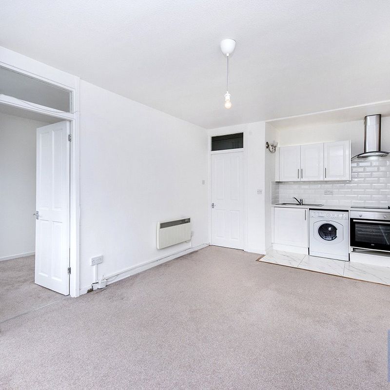 apartment for rent in Romney Court, Haverstock Hill, London