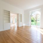 Rent 8 bedroom house of 476 m² in Uccle