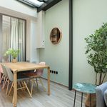 Rent 5 bedroom apartment of 80 m² in Paris
