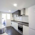 Rent 4 bedroom apartment of 120 m² in València