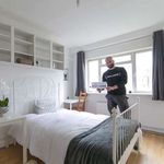 Rent a room in London