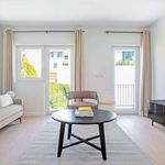 Rent 1 bedroom apartment of 71 m² in Lisboa