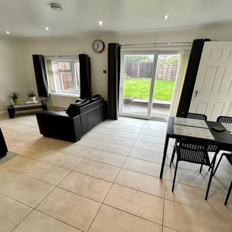 house ,for rent in, Offa Drive, Kenilworth Whitemoor