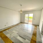 Alquilo 6 dormitorio casa de 399 m² en Estepona