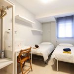 Rent 2 bedroom apartment of 65 m² in Cornellà de Llobregat
