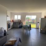Rent 3 bedroom house of 73 m² in Lys-Haut-Layon