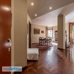 Rent 5 bedroom apartment of 160 m² in Palermo