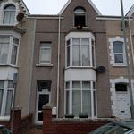 Rent 6 bedroom flat in Swansea